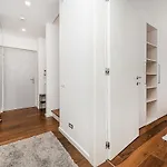 Apartment Stunning Modern 2bedroom With Iconic View
