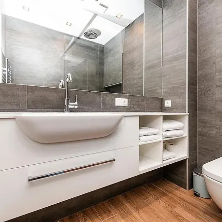 Stunning Modern 2bedroom With Iconic View