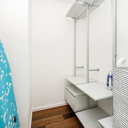 Stunning Modern 2bedroom With Iconic View *