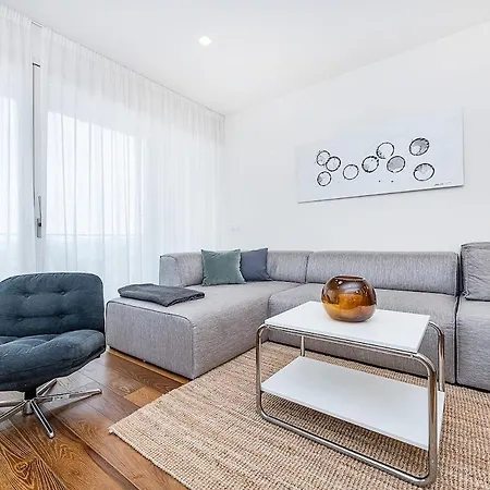 Apartment Stunning Modern 2bedroom With Iconic View Prag