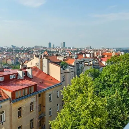 Stunning Modern 2bedroom With Iconic View *