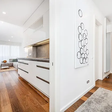 Stunning Modern 2bedroom With Iconic View Apartment