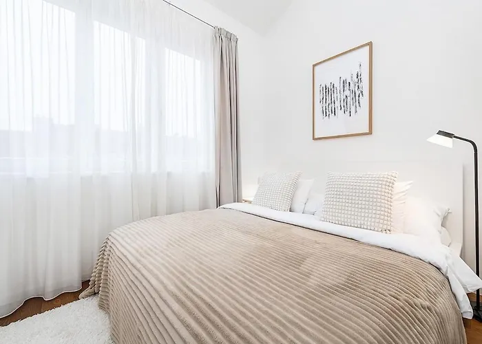 Stunning Modern 2bedroom With Iconic View