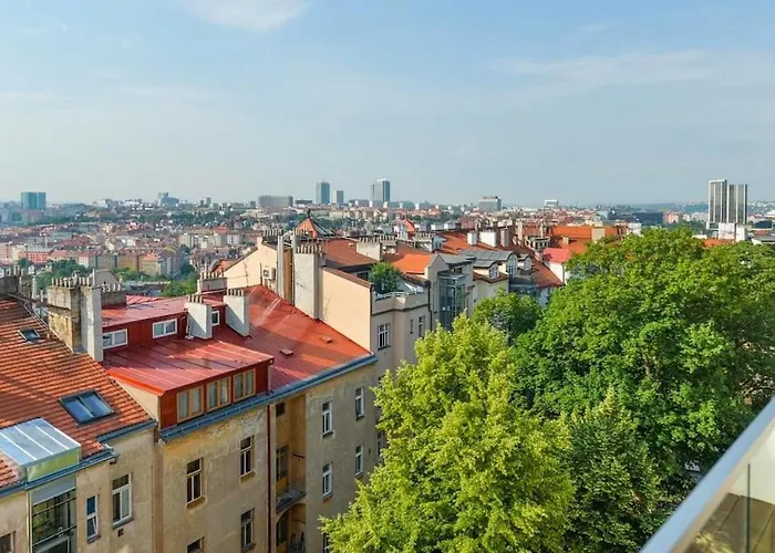 Stunning Modern 2bedroom With Iconic View *